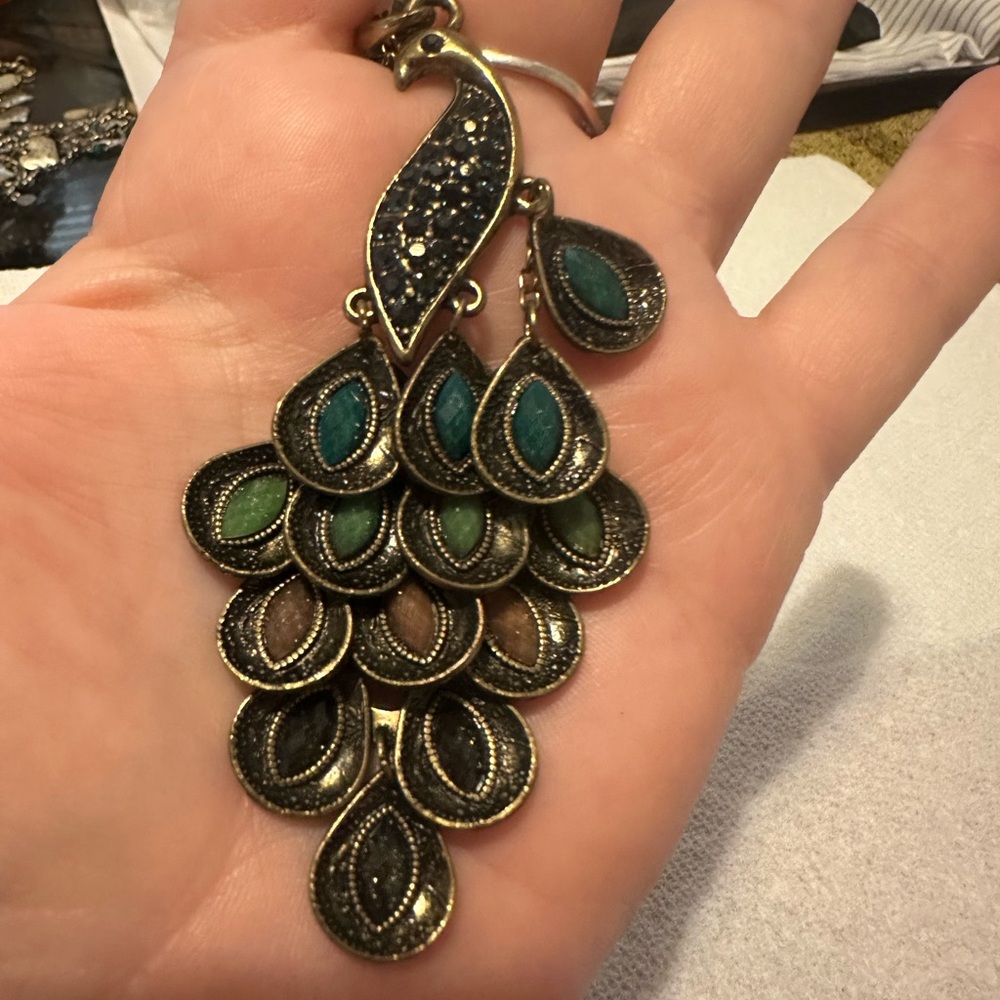 Vintage Colorful Peacock Pendant Necklace - Picture 6 of 8